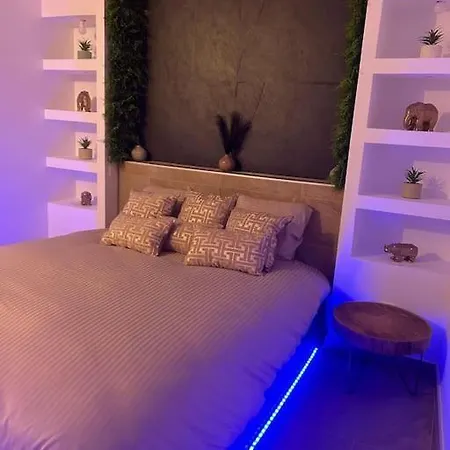 Magnifique Avec Jacuzzi Et Sauna Privatifs *