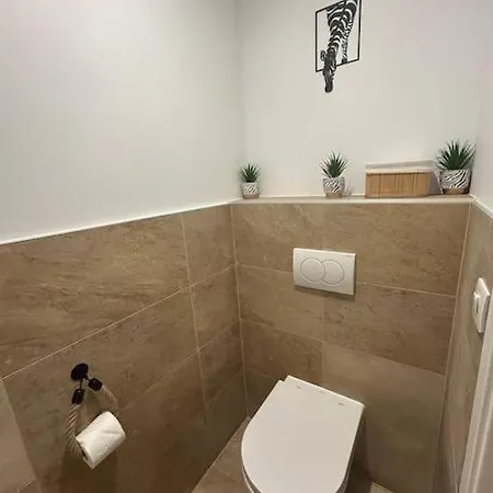 Magnifique Avec Jacuzzi Et Sauna Privatifs